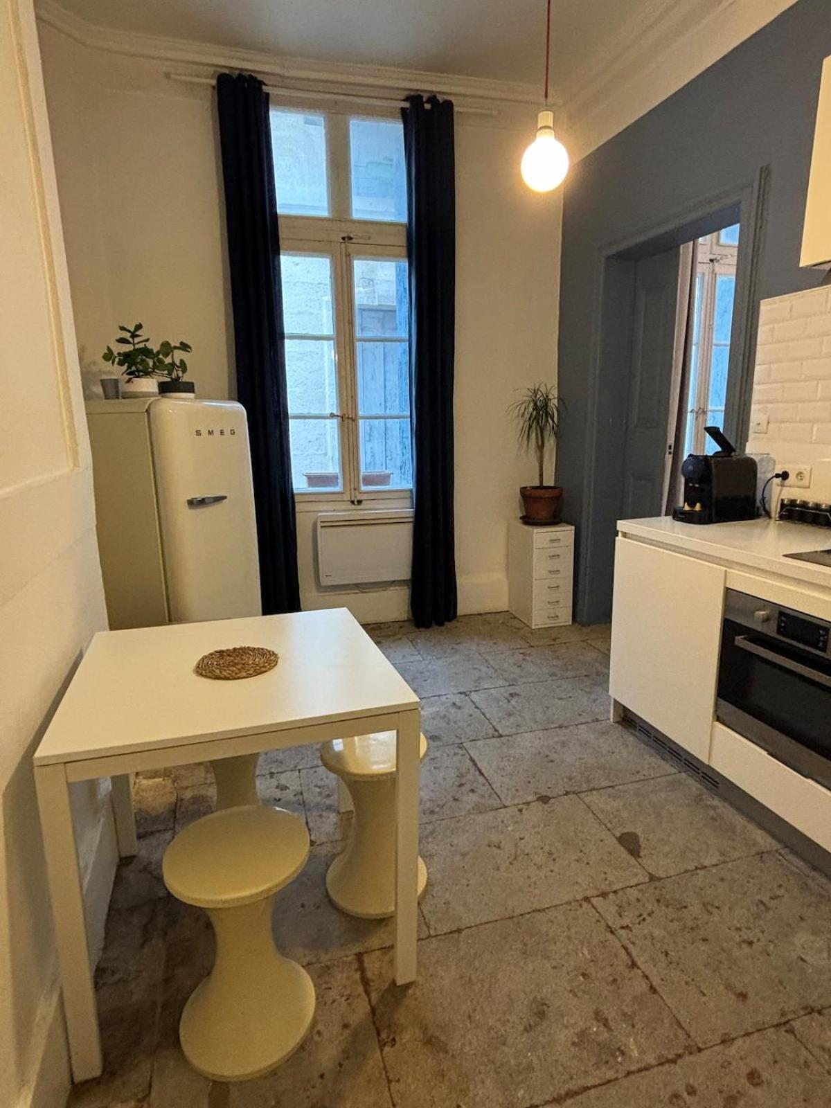Apartment Grand F1 Centre Historique Ecusson 10min Comedie *
